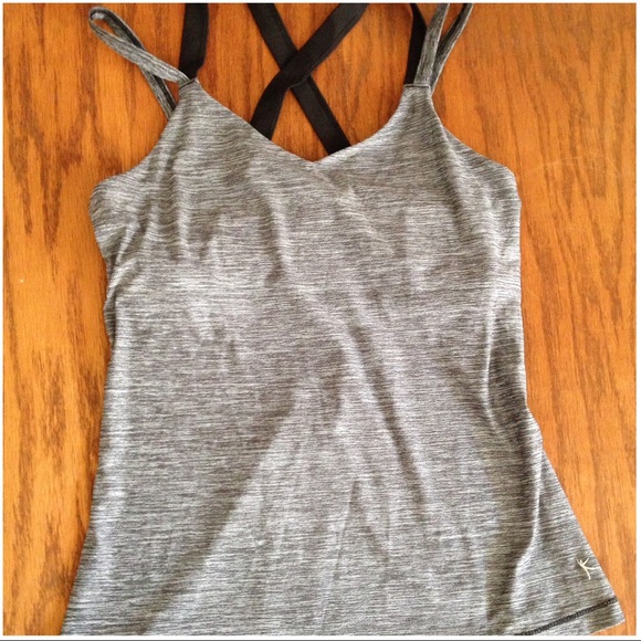 danskin tank tops with bra